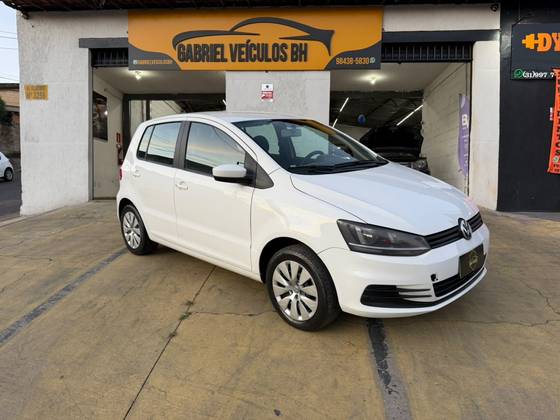 VOLKSWAGEN FOX 1.0 MPI TRENDLINE 12V FLEX 4P MANUAL VOLKSWAGEN FOX 1.0 MPI TRENDLINE 12V FLEX 4P MANUAL